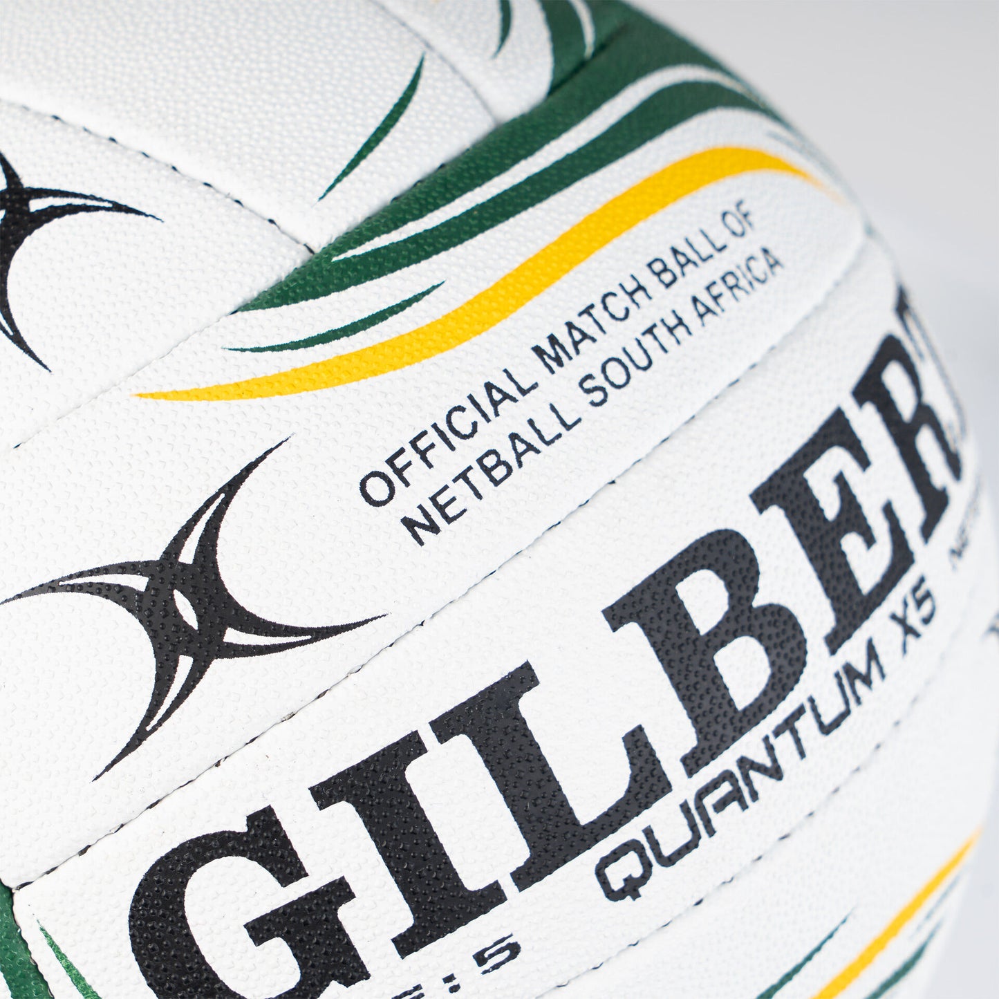Gilbert Netball Quantum X5 Netball - Size 5